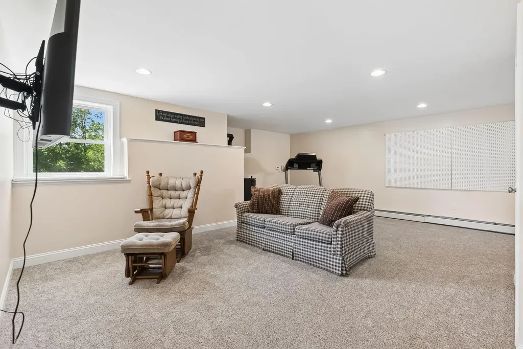 81 Swett Road Windham ME 04062