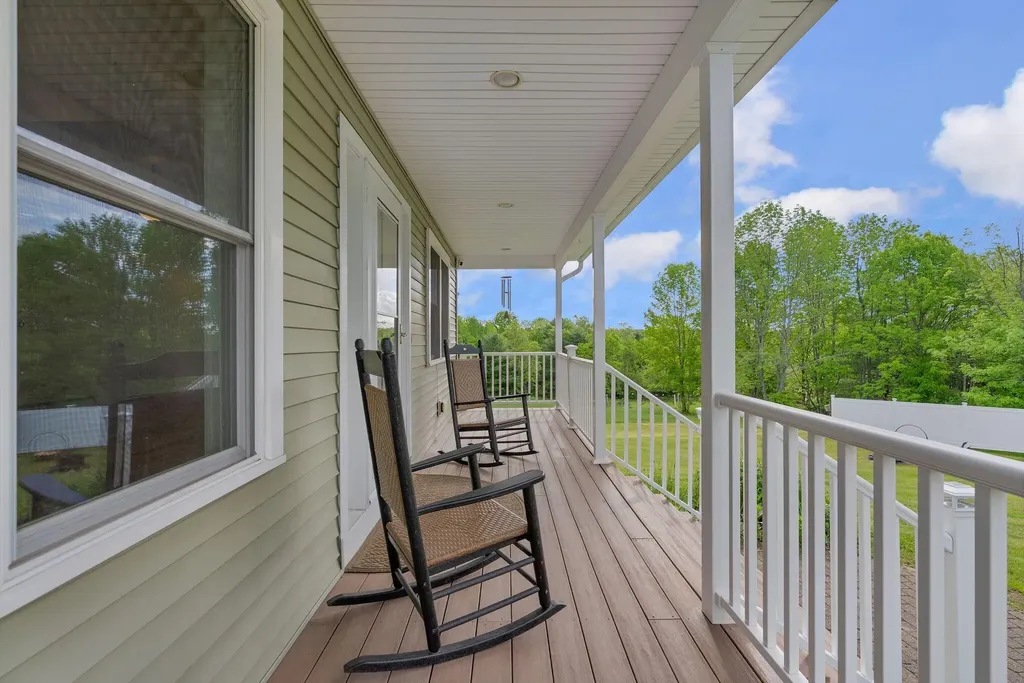 81 Swett Road Windham ME 04062