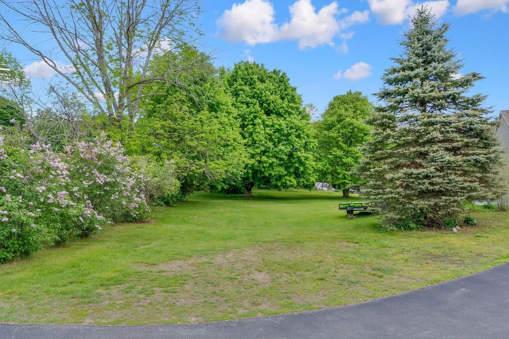 81 Swett Road Windham ME 04062