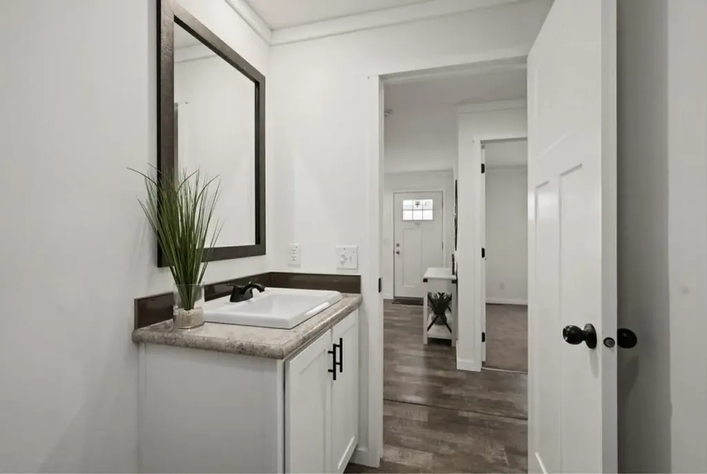 02-128 Ridge Road Windsor ME 04363