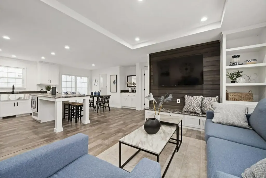 02-128 Ridge Road Windsor ME 04363