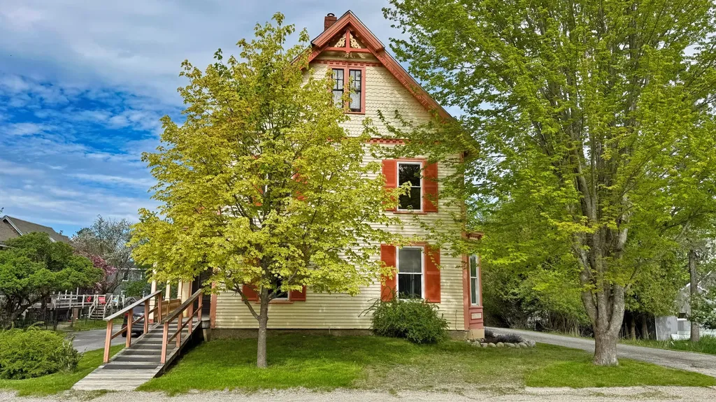 25 Center Street Machias ME 04654