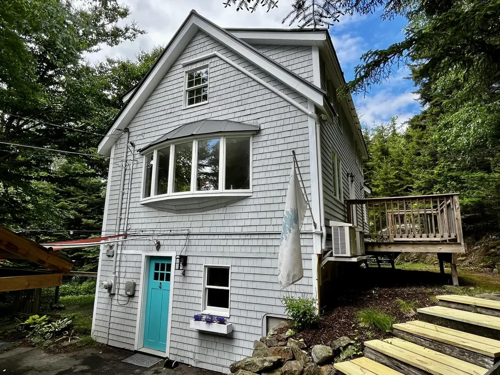 4 Stone Drive Northport ME 04849