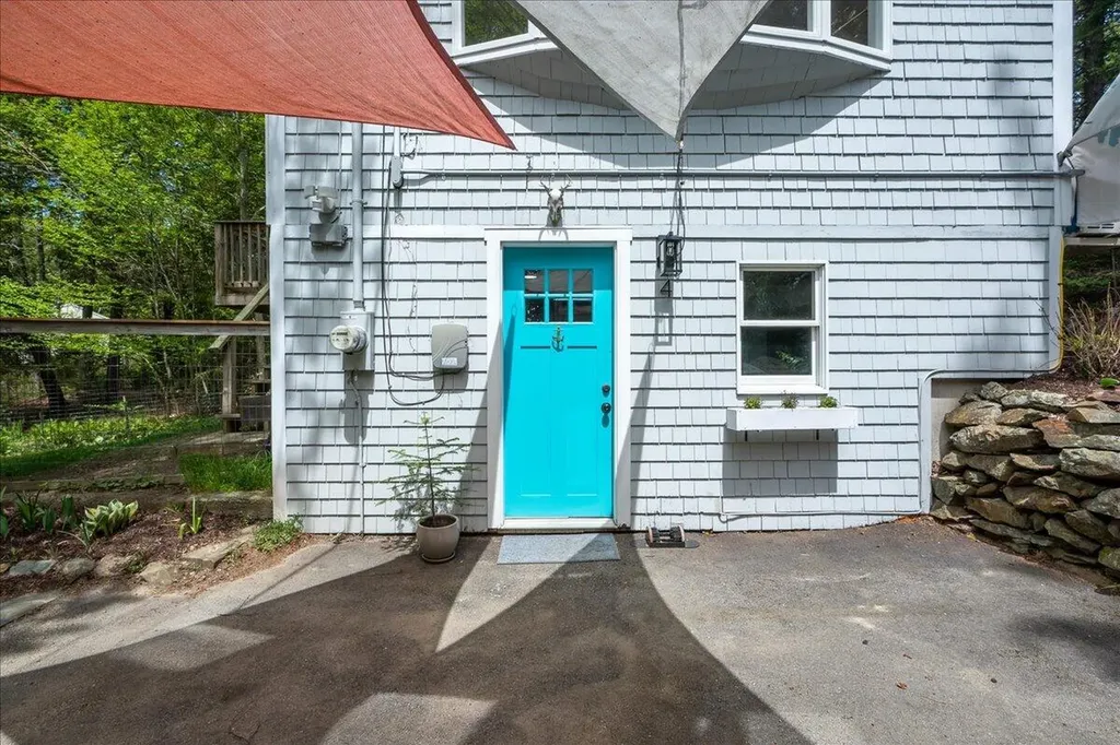 4 Stone Drive Northport ME 04849