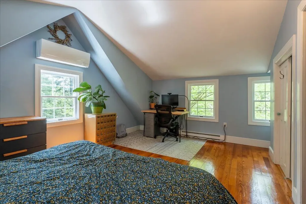 4 Stone Drive Northport ME 04849
