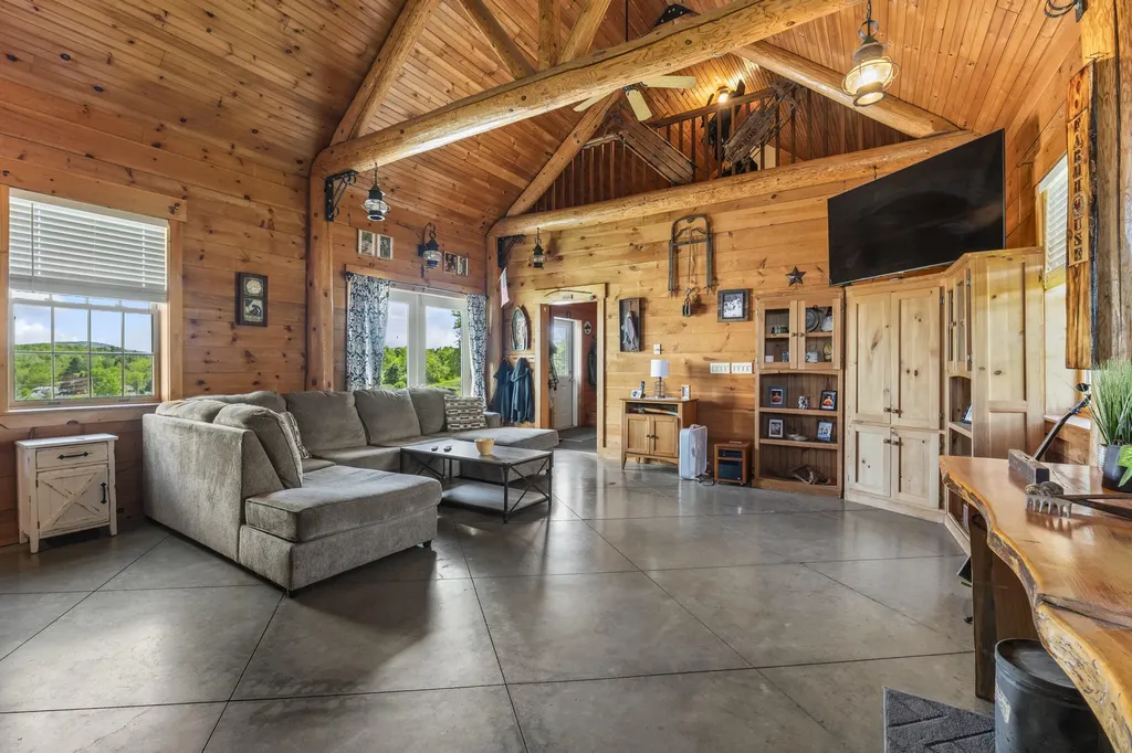 37 Mclaughlin Road Wilton ME 04294