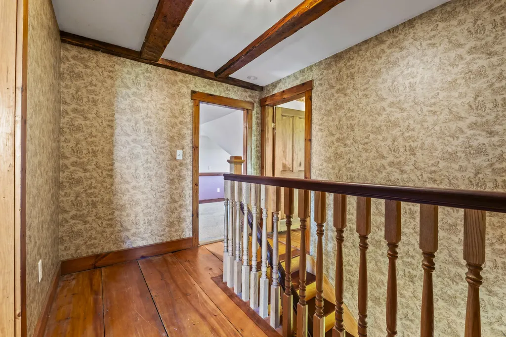 37 Mclaughlin Road Wilton ME 04294