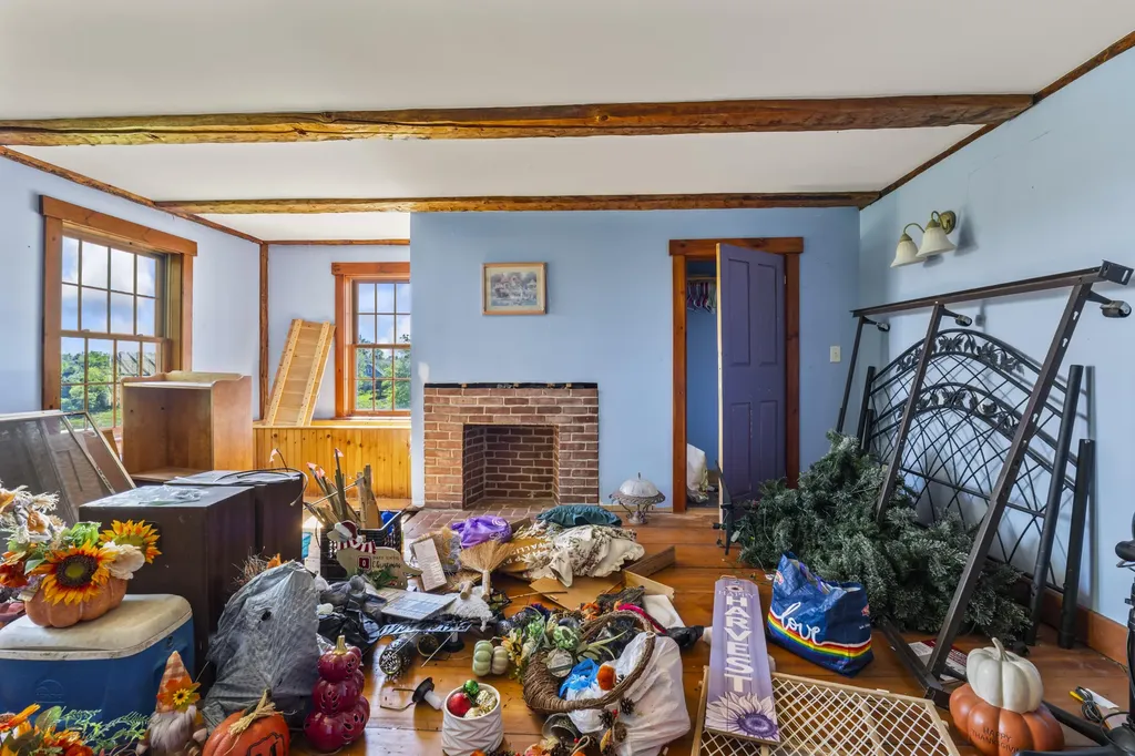 37 Mclaughlin Road Wilton ME 04294