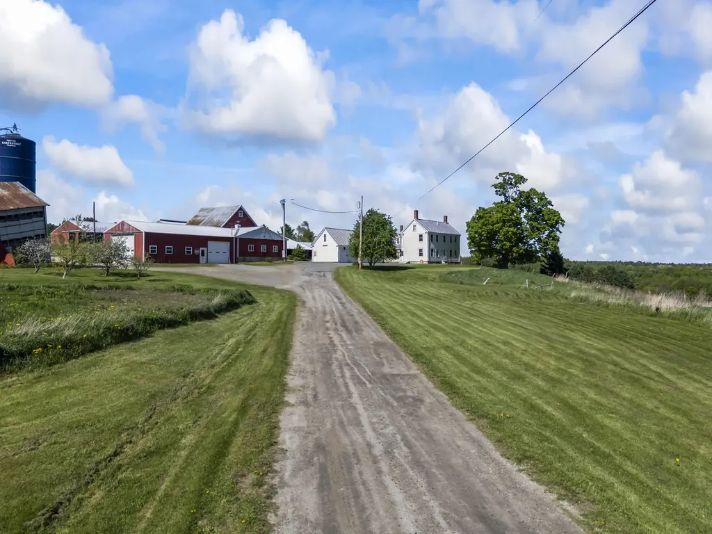 37 Mclaughlin Road Wilton ME 04294