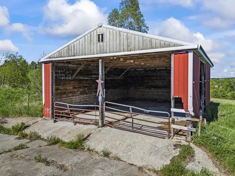 37 Mclaughlin Road Wilton ME 04294