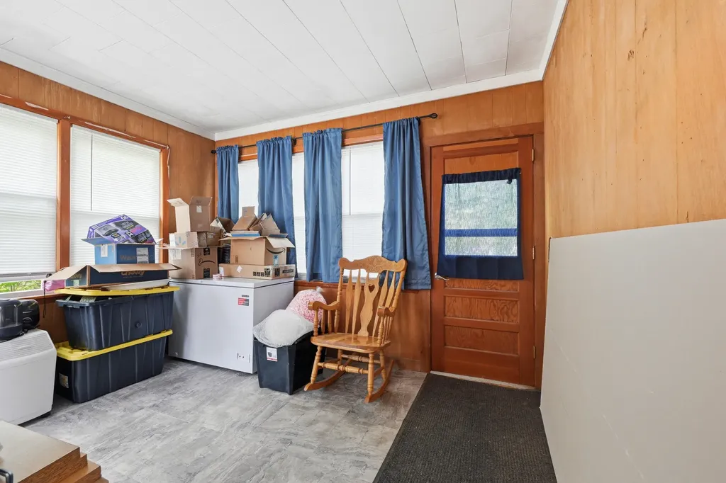 60 Ossipee Trail W Standish ME 04084