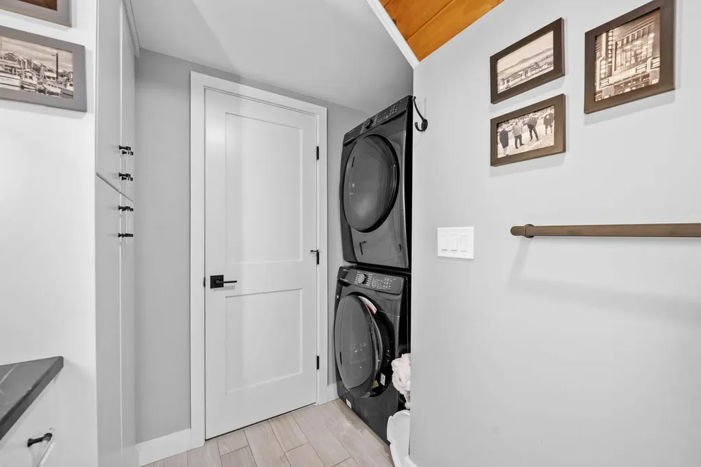 20 Partridge Way Naples ME 04055