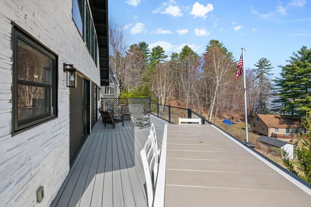 20 Partridge Way Naples ME 04055