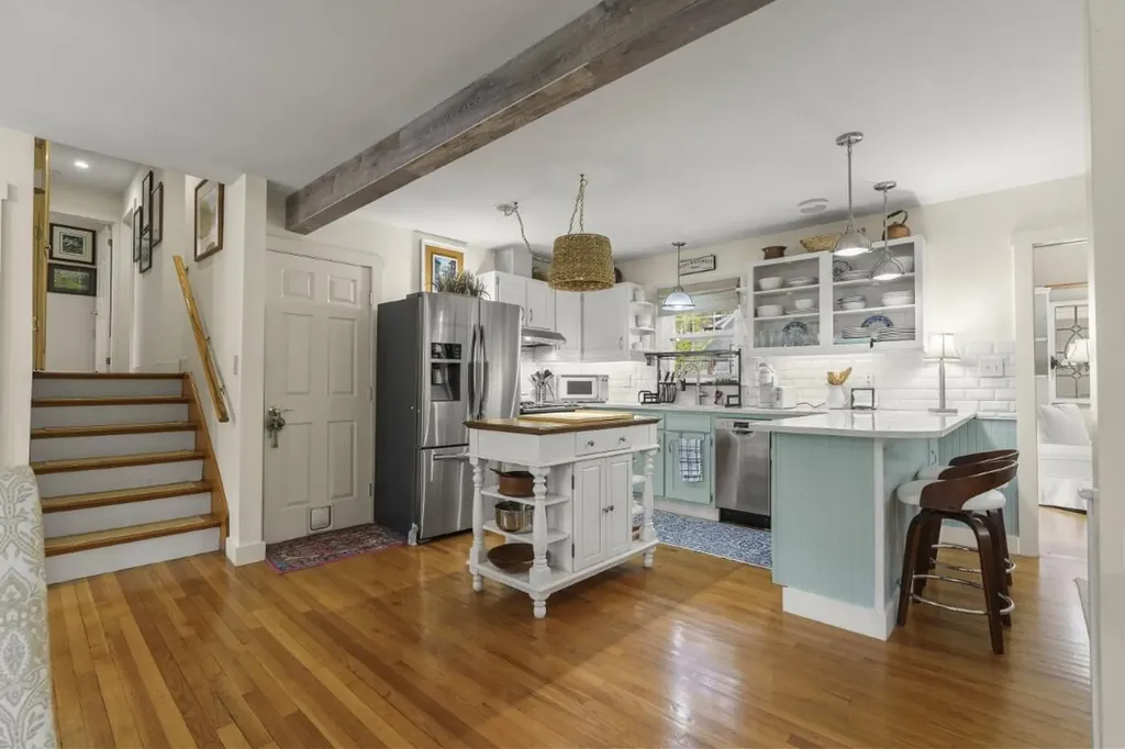 97 Presley Drive Boothbay ME 04544