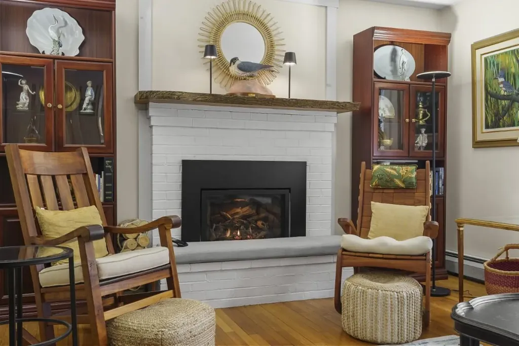 97 Presley Drive Boothbay ME 04544