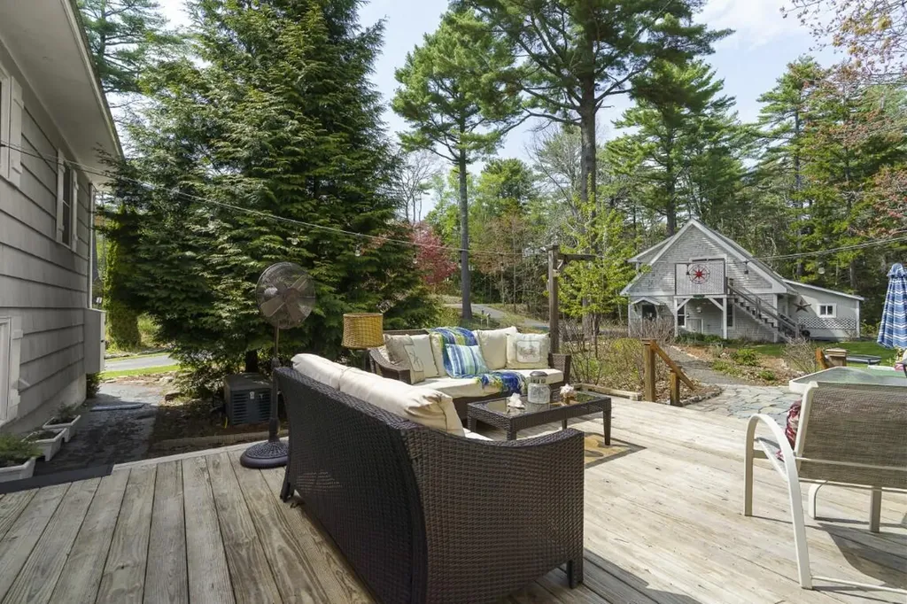 97 Presley Drive Boothbay ME 04544