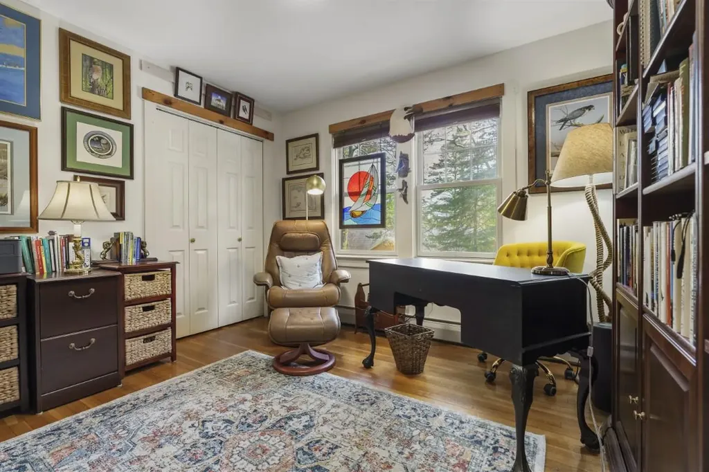 97 Presley Drive Boothbay ME 04544