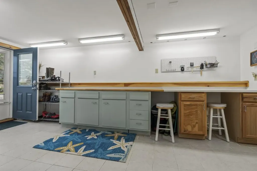 97 Presley Drive Boothbay ME 04544