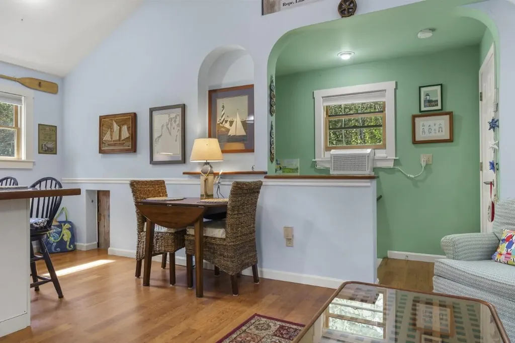 97 Presley Drive Boothbay ME 04544