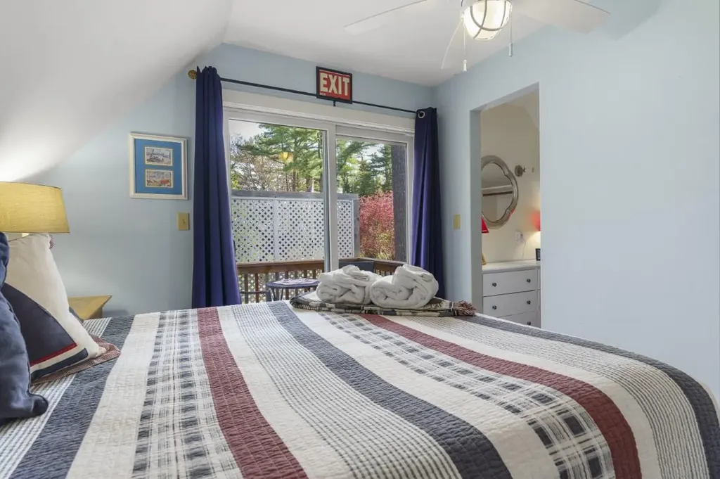 97 Presley Drive Boothbay ME 04544