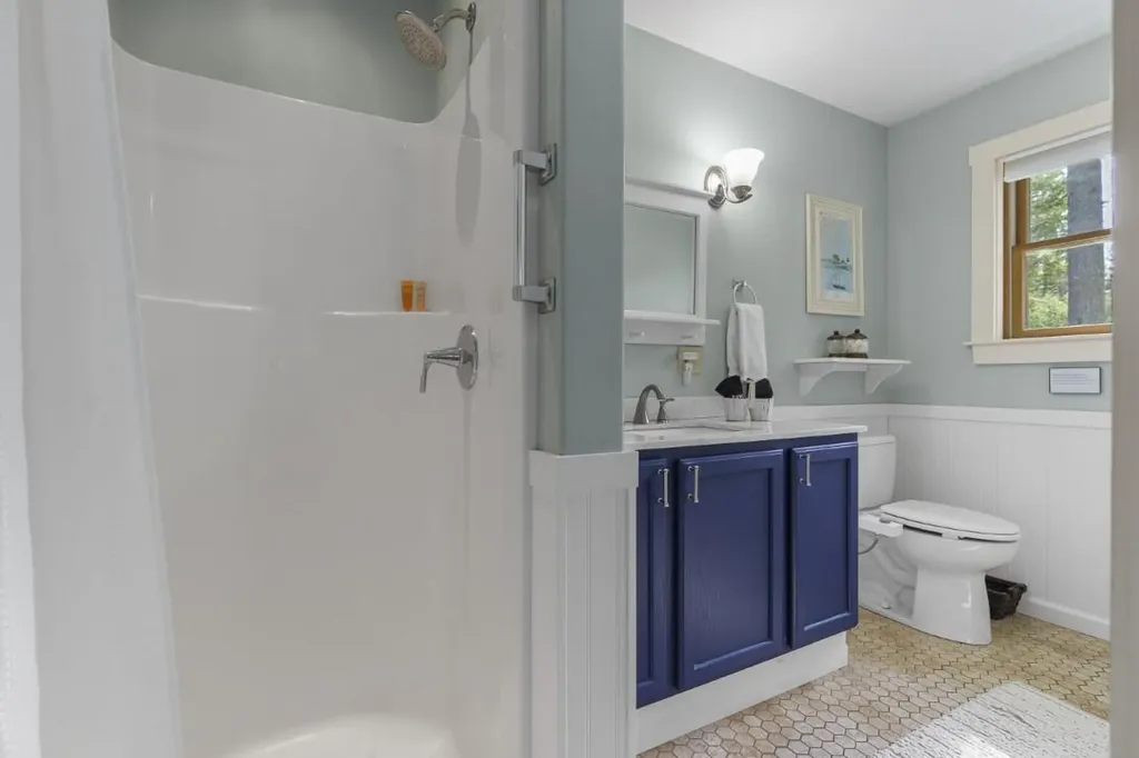 97 Presley Drive Boothbay ME 04544