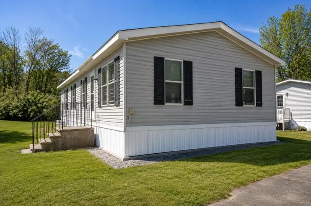 25 Village Drive Lewiston ME 04250
