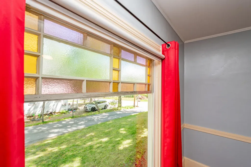 41 High Street Guilford ME 04443