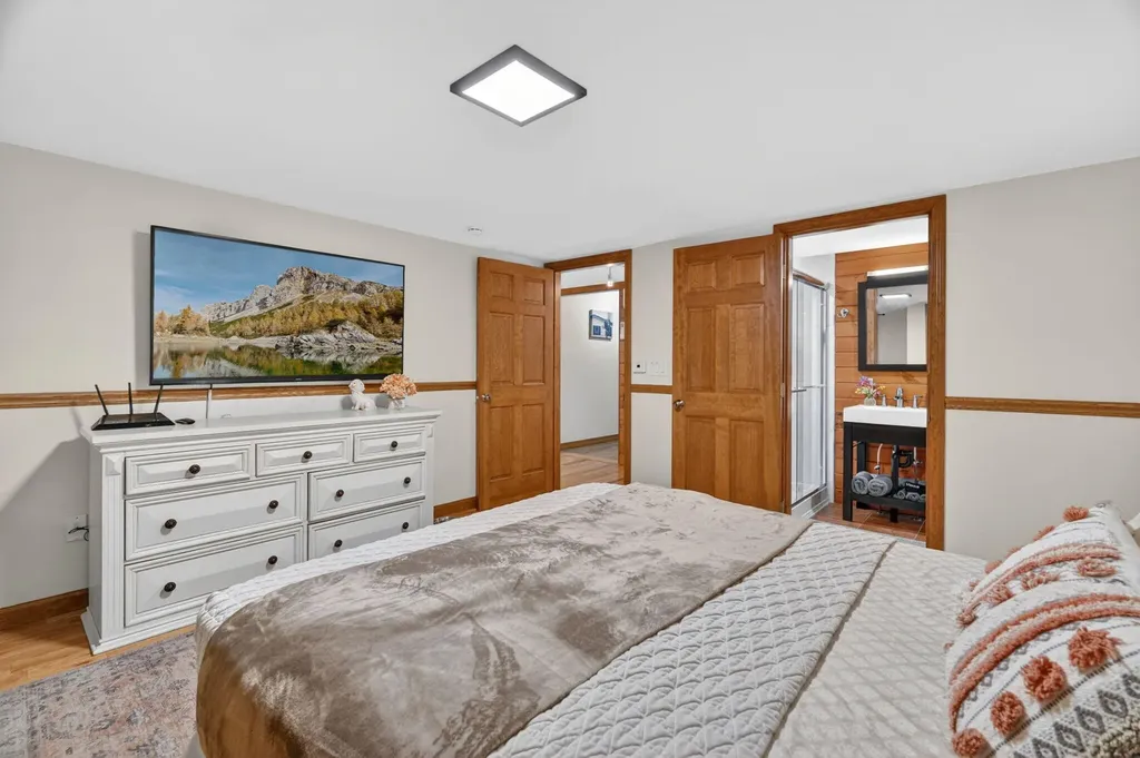 558 Castle Island Road Mount Vernon ME 04352