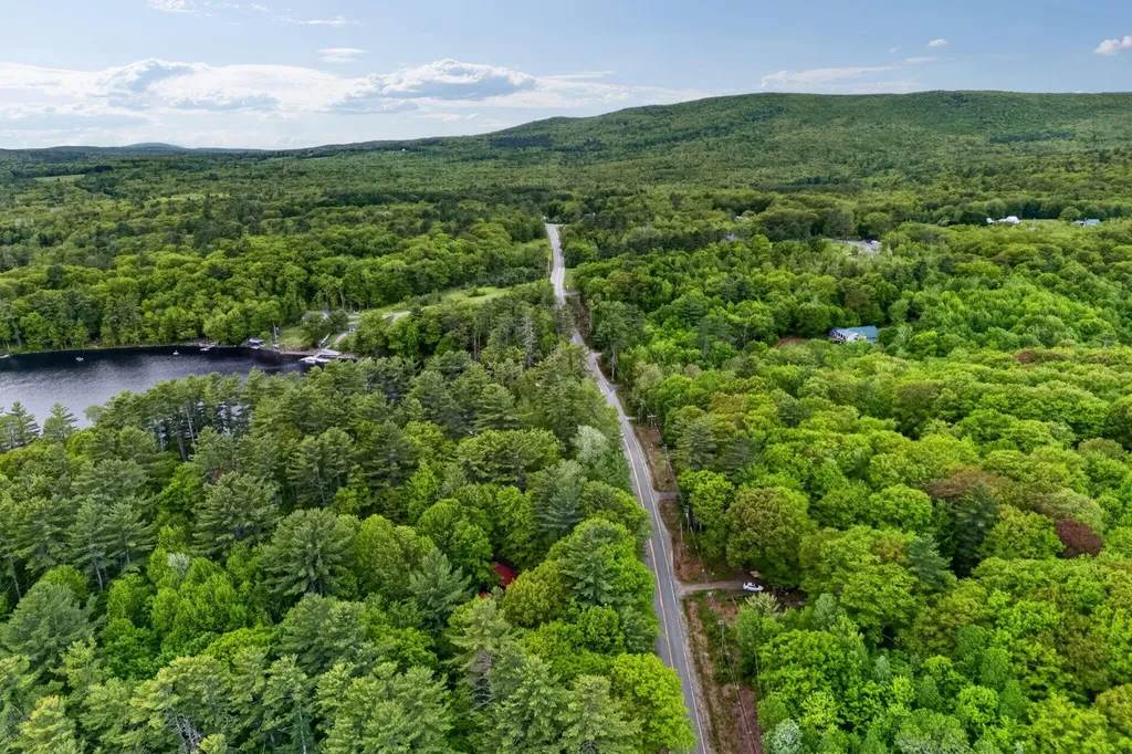 558 Castle Island Road Mount Vernon ME 04352