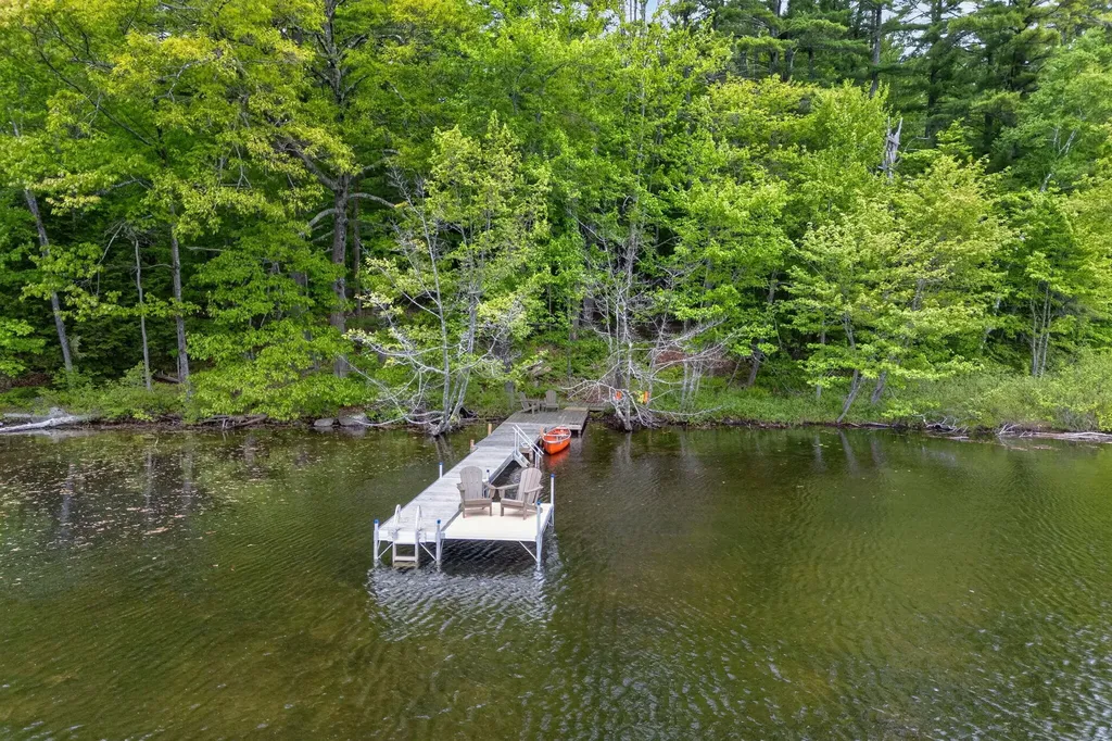 558 Castle Island Road Mount Vernon ME 04352