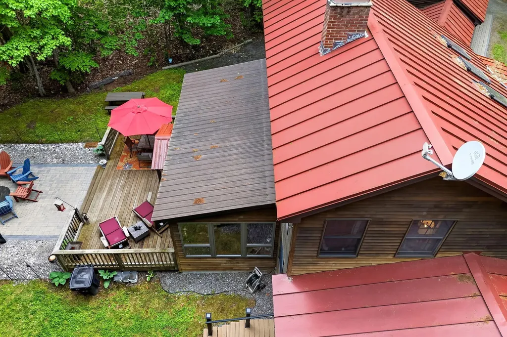 558 Castle Island Road Mount Vernon ME 04352