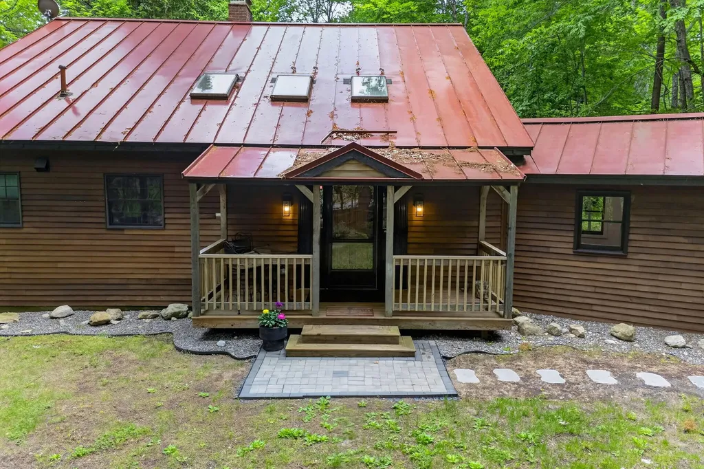 558 Castle Island Road Mount Vernon ME 04352