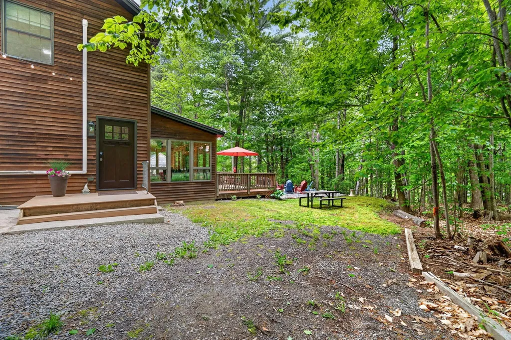 558 Castle Island Road Mount Vernon ME 04352