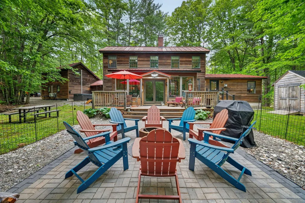 558 Castle Island Road Mount Vernon ME 04352