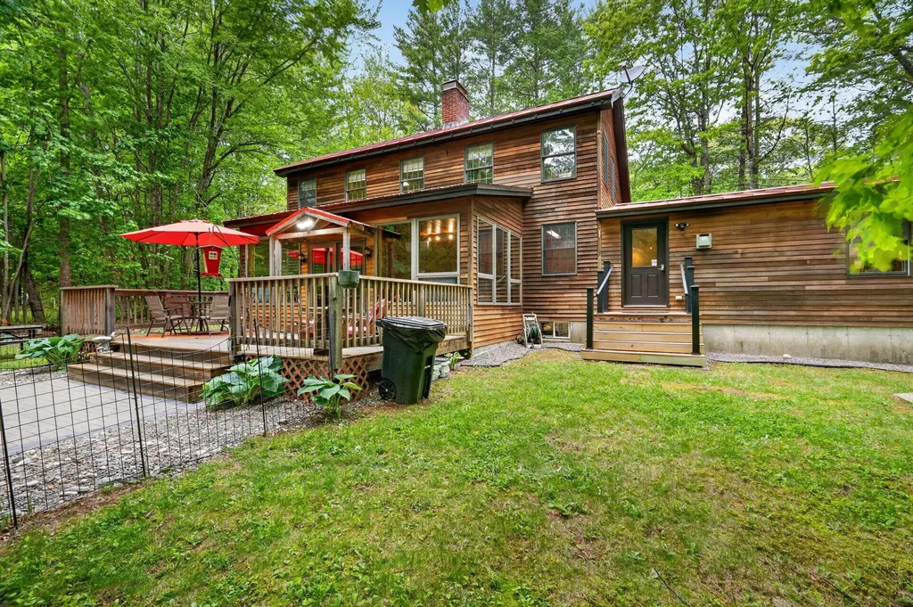 558 Castle Island Road Mount Vernon ME 04352