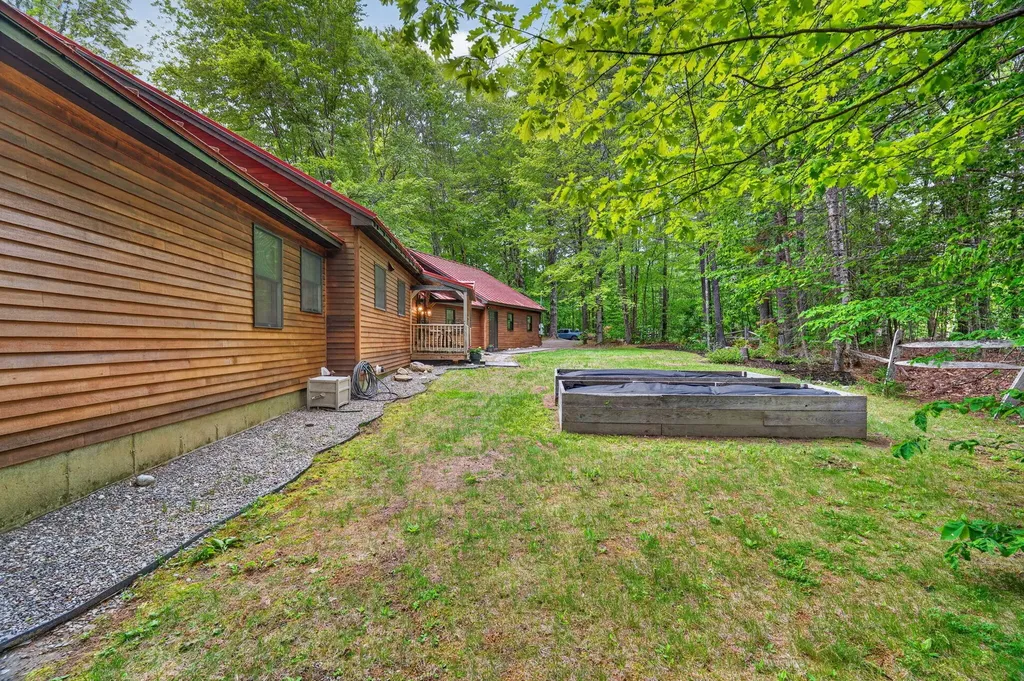 558 Castle Island Road Mount Vernon ME 04352