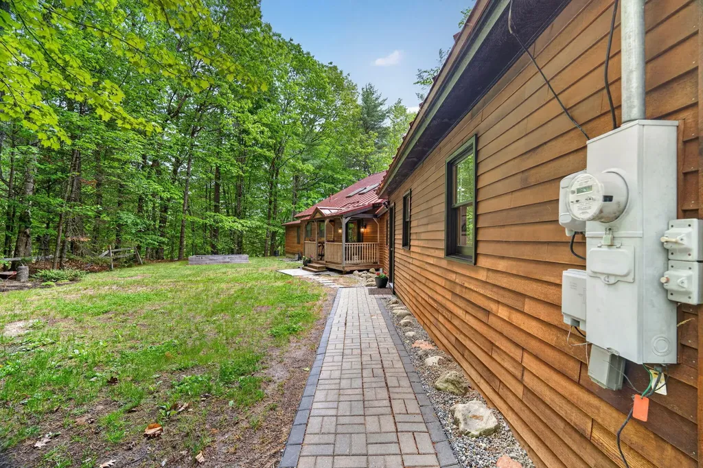 558 Castle Island Road Mount Vernon ME 04352