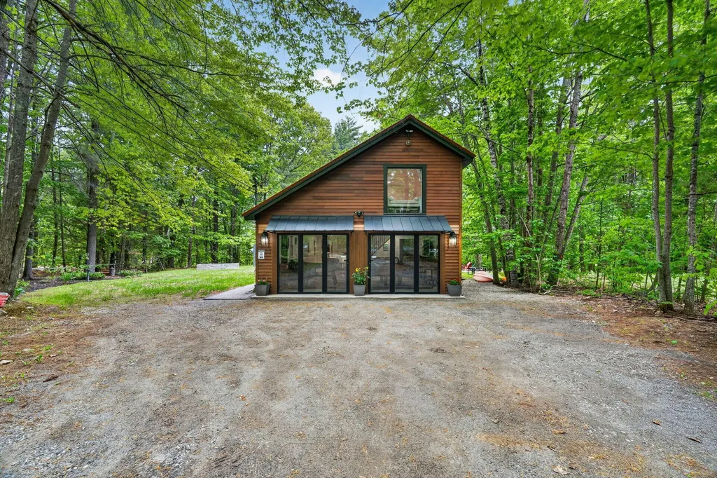 558 Castle Island Road Mount Vernon ME 04352