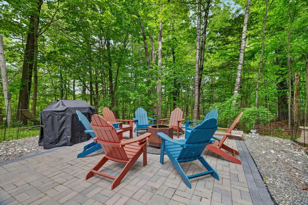 558 Castle Island Road Mount Vernon ME 04352