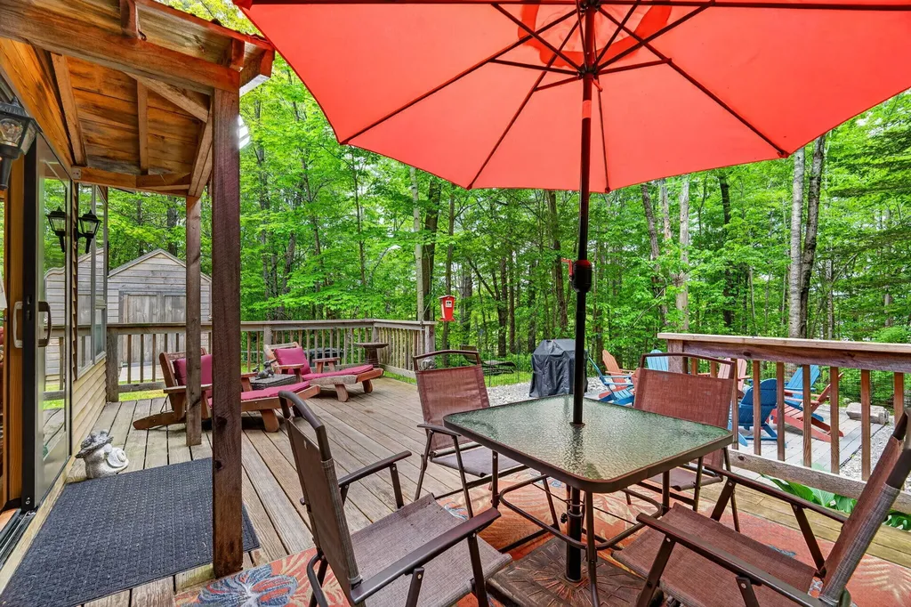 558 Castle Island Road Mount Vernon ME 04352