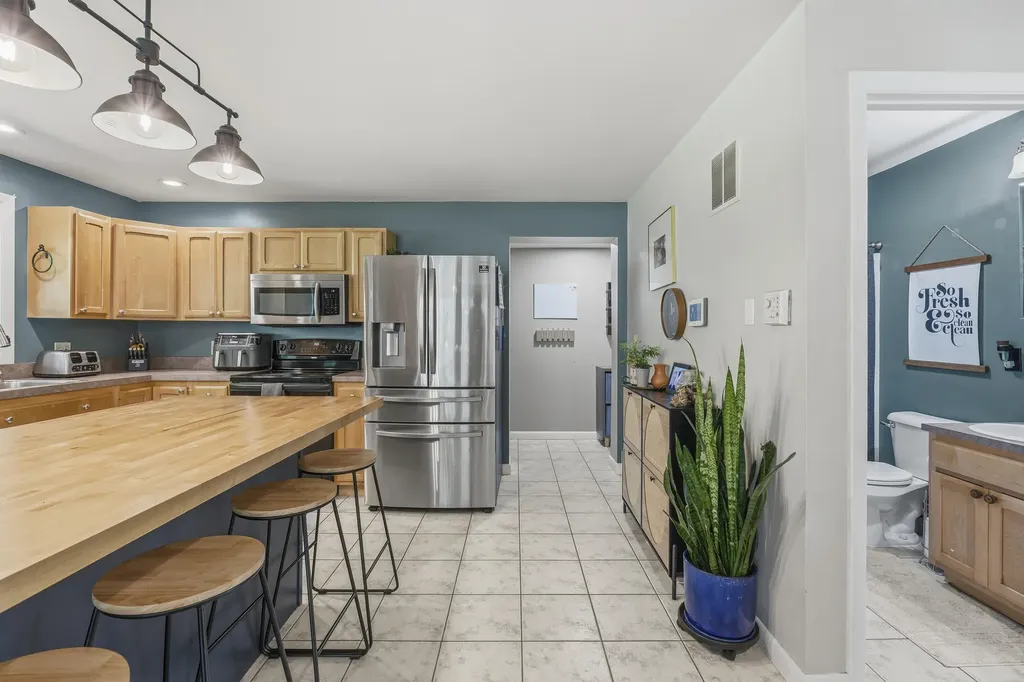 789 Brighton Hill Road Minot ME 04258