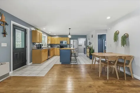 789 Brighton Hill Road Minot ME 04258