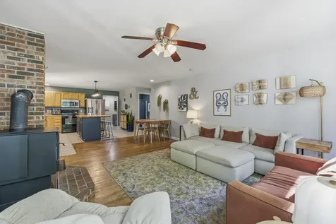 789 Brighton Hill Road Minot ME 04258