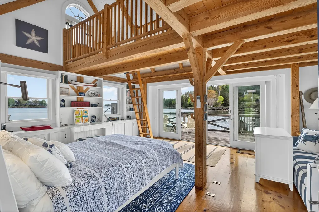 78 West Street Boothbay Harbor ME 04538