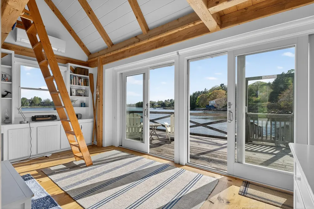 78 West Street Boothbay Harbor ME 04538