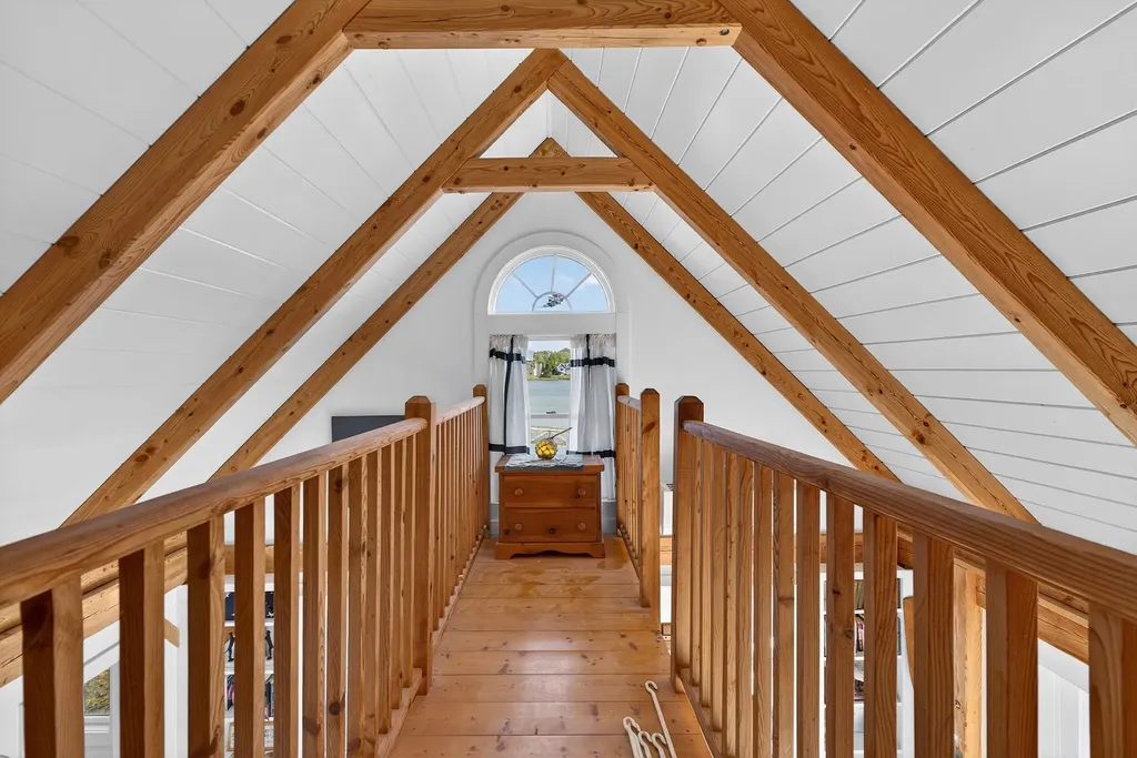 78 West Street Boothbay Harbor ME 04538