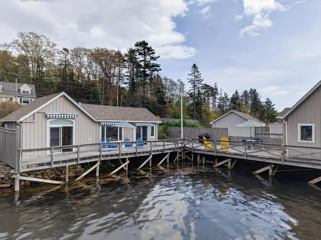78 West Street Boothbay Harbor ME 04538