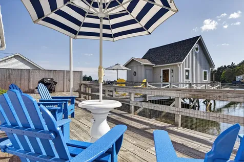 78 West Street Boothbay Harbor ME 04538