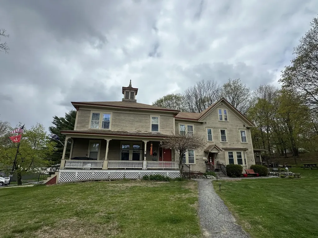 Auburn ME 04210