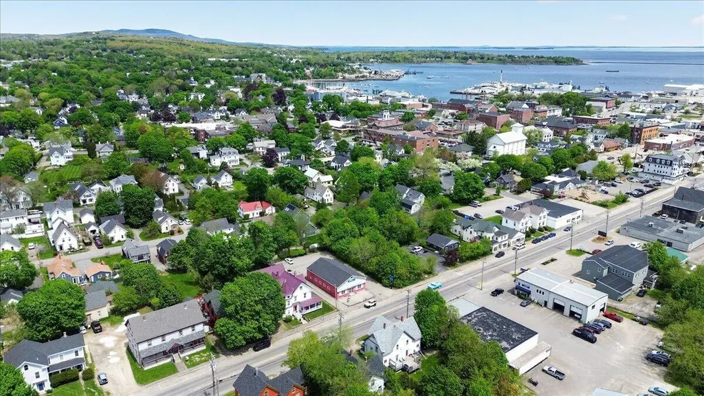 79 Park Street Rockland ME 04841